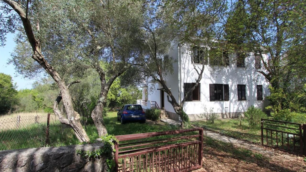Apartment Gita Malinska Exterior foto